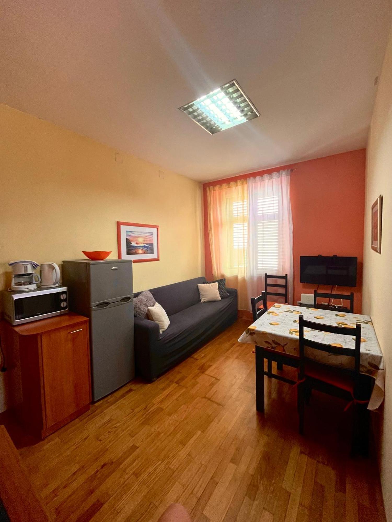 Apartment Varnica Split Exterior photo