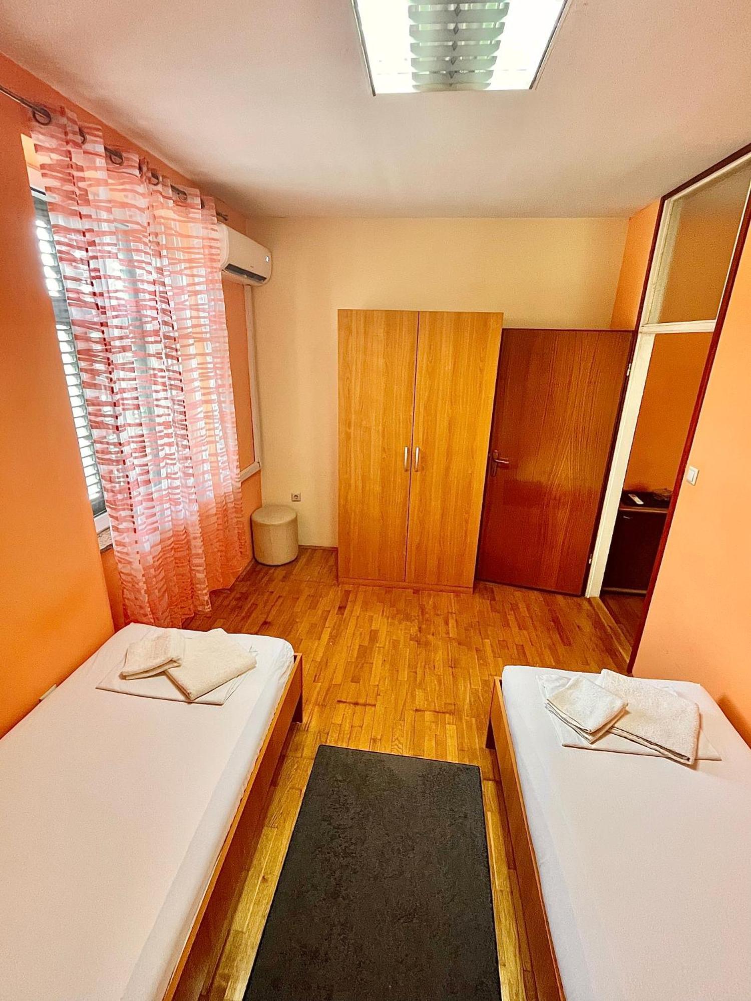 Apartment Varnica Split Exterior photo