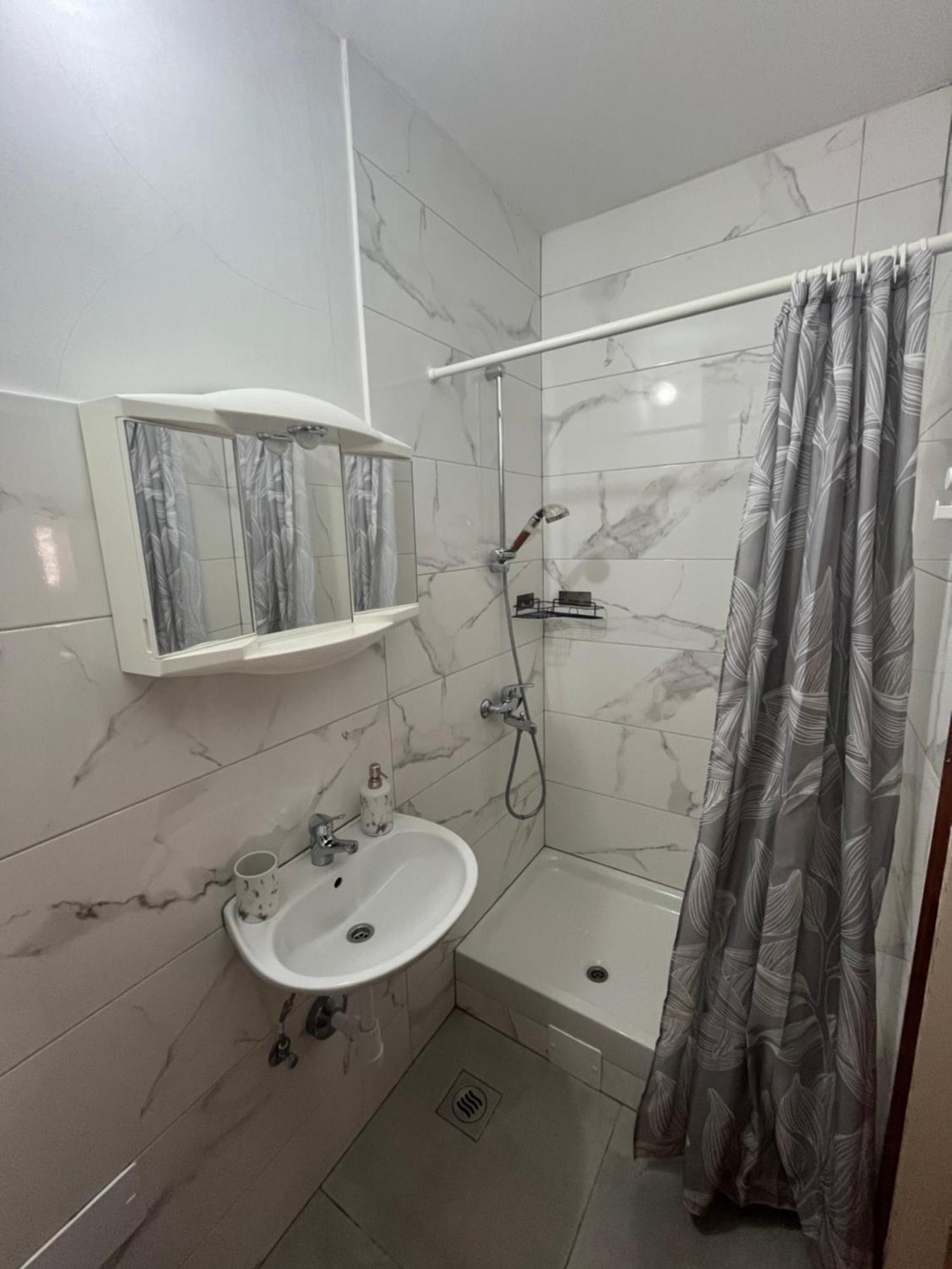 Apartment Varnica Split Exterior photo